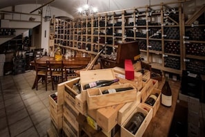 Tasting room - Hotel Regina Adelaide (Garda)