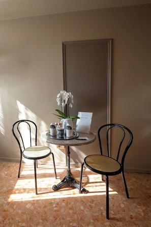 Chambre Double, salle de bains commune