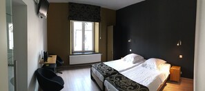 Minibar, lydisolert og wi-fi (inkludert)