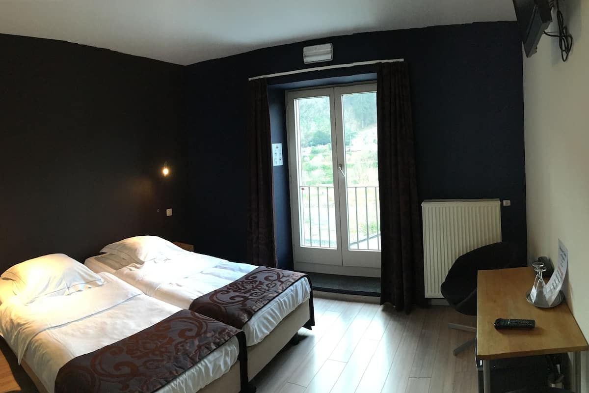 chambre double standard | minibar, soundproofing, free wifi