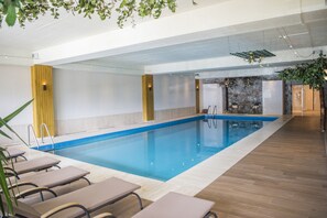 Indoor pool, seasonal outdoor pool, pool loungers
