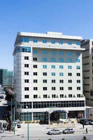 Exterior - Dreamliner Hotel (Addis Ababa)