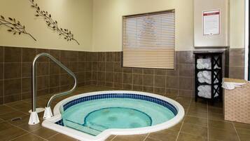 Indoor spa tub