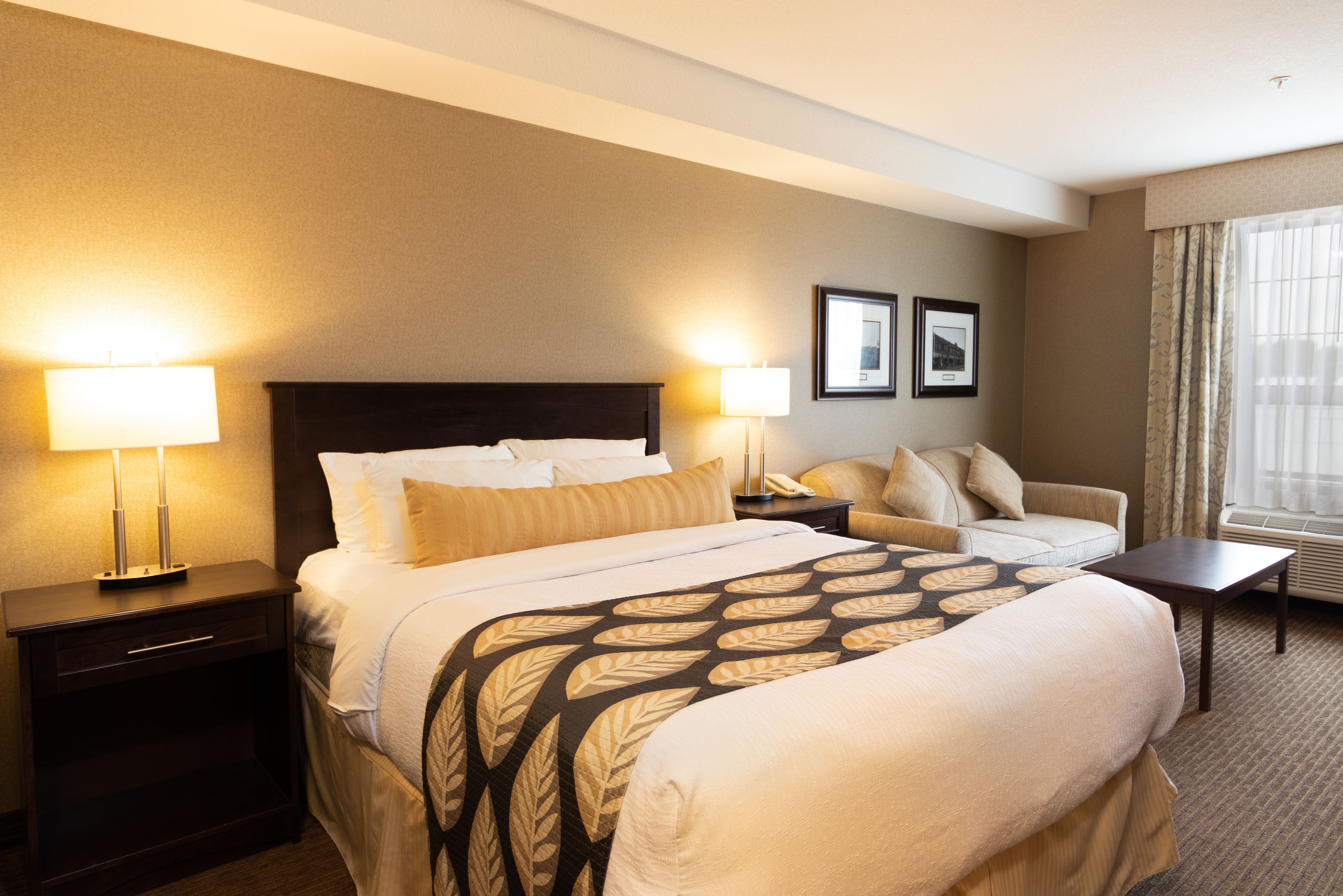 king suite | 1 bedroom, premium bedding, pillow-top beds, desk