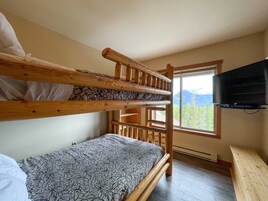 Ropa de cama de alta calidad y tabla de planchar con plancha