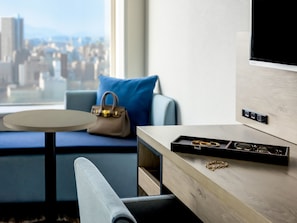 1 bedroom, in-room safe, desk, laptop workspace
