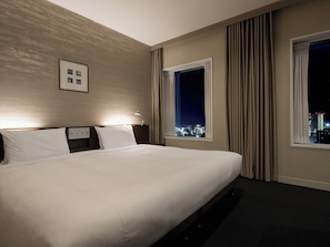 Deluxe , 1 bed King , Non Smoking | In-room safe, desk, laptop workspace, free WiFi - Mitsui Garden Hotel Hiroshima (Hiroshima)