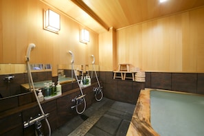 Baño termal público