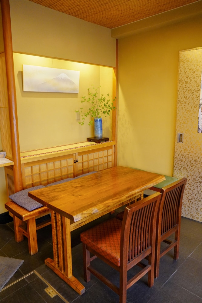 RYOKAN KAMOGAWA by null