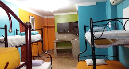 Hotel Eloy Alfaro - Hostel