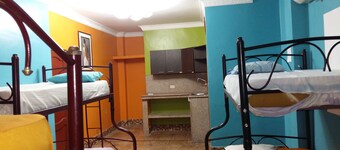 Hotel Eloy Alfaro - Hostel