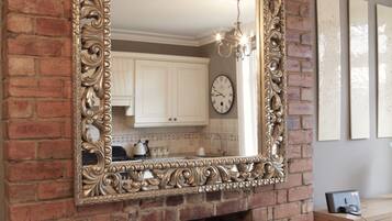 Departamento de lujo, 3 habitaciones | Cocina privada | Refrigerador con congelador, microondas, horno y parrilla de estufa