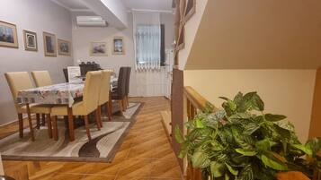 Fridge, coffee/tea maker, electric kettle