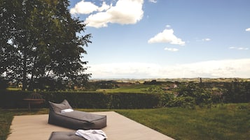 Couples treatment room(s), Turkish bath/hammam, body treatments