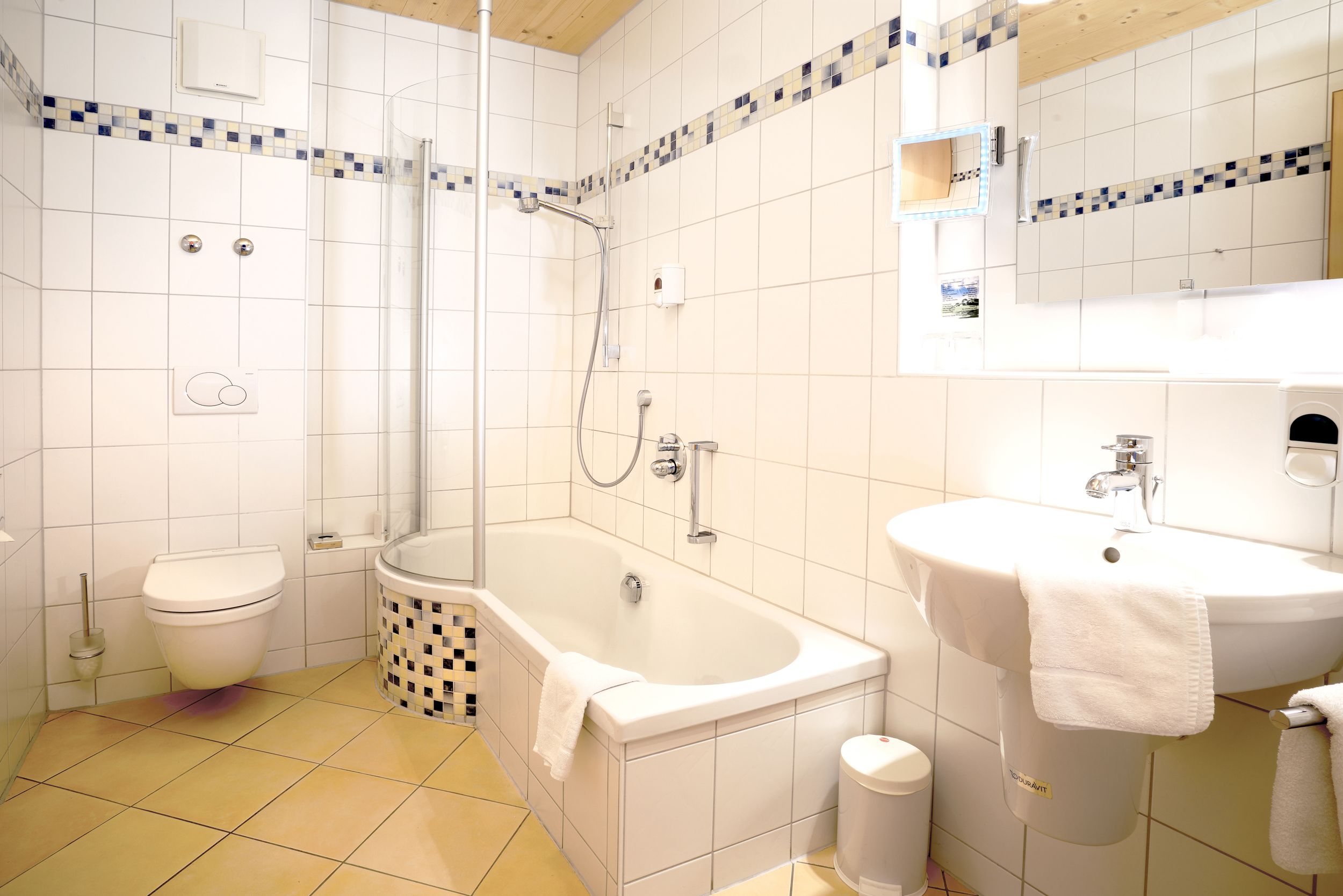 exclusive double room | bathroom | hair dryer, heated floors, towels, soap