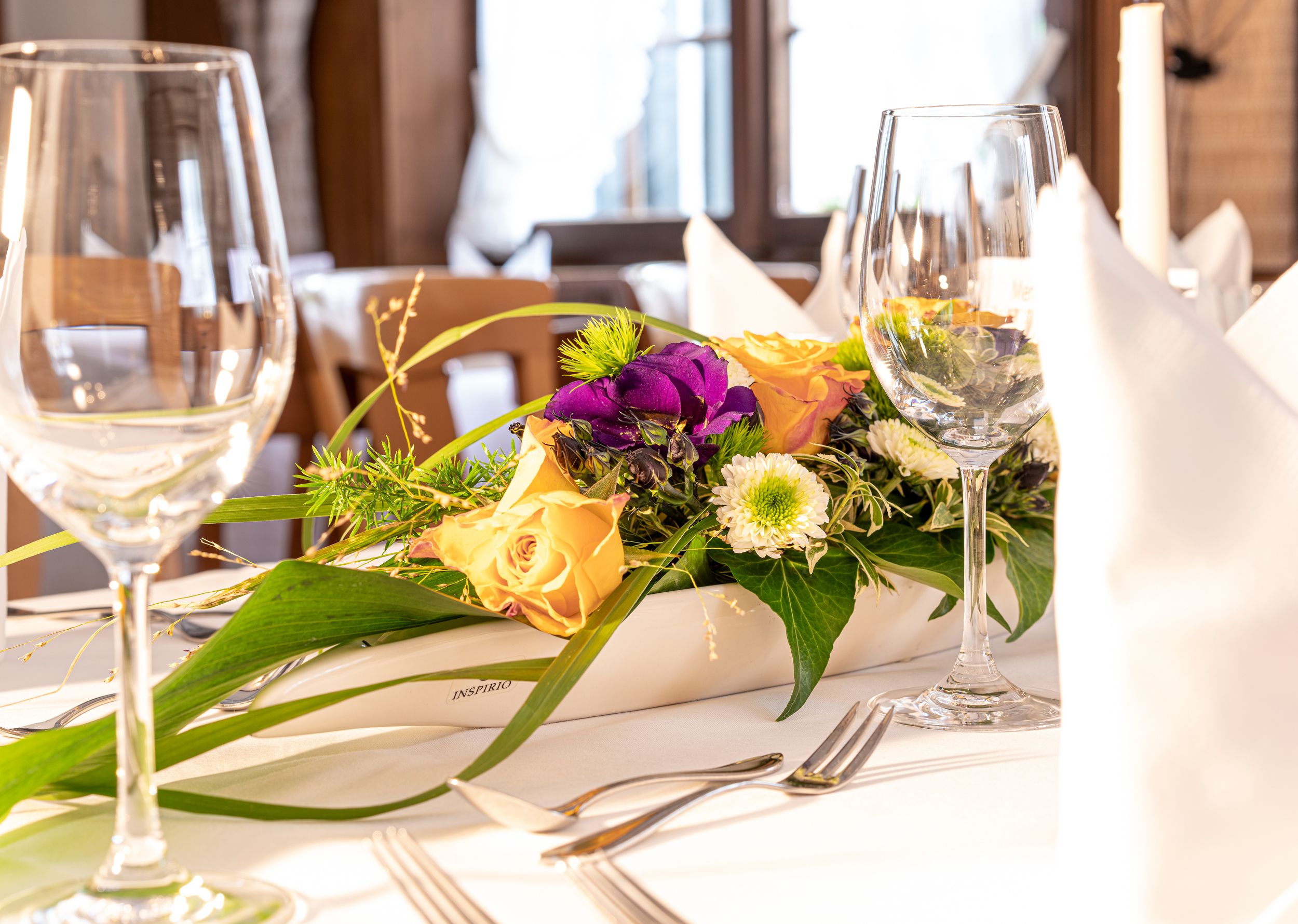 breakfast, lunch, dinner served; regional cuisine