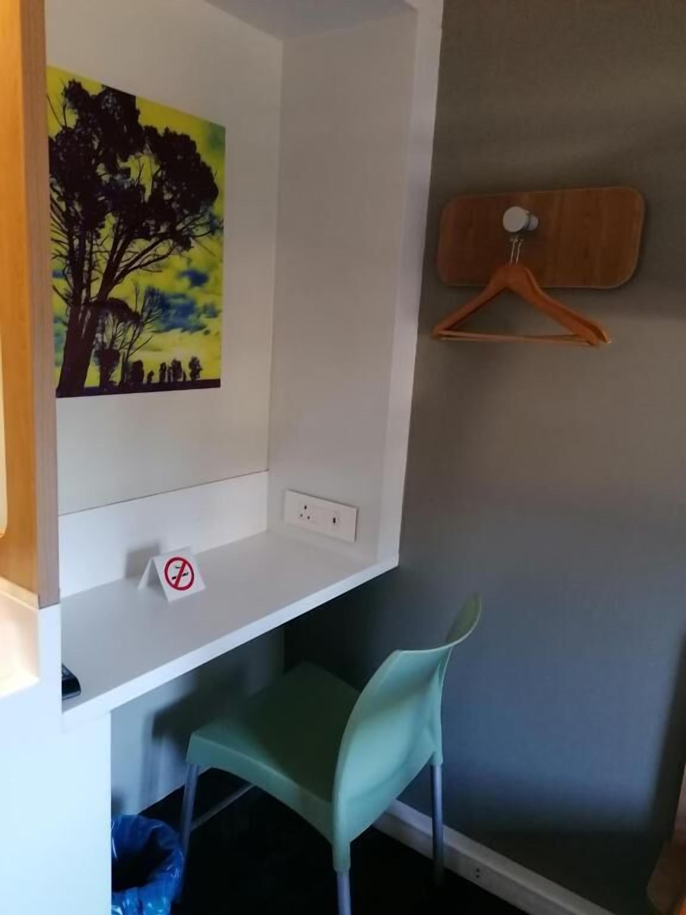 Desk, free WiFi, bed sheets