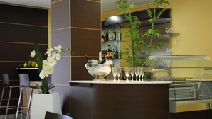 Bar (on property) - Hotel Bulla Regia (Syracuse)