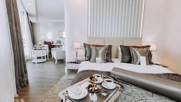 Studiosuite – junior, 1 soverom, byutsikt (Park View) | Allergitestet sengetøy, senger med Select Comfort-madrass og minibar