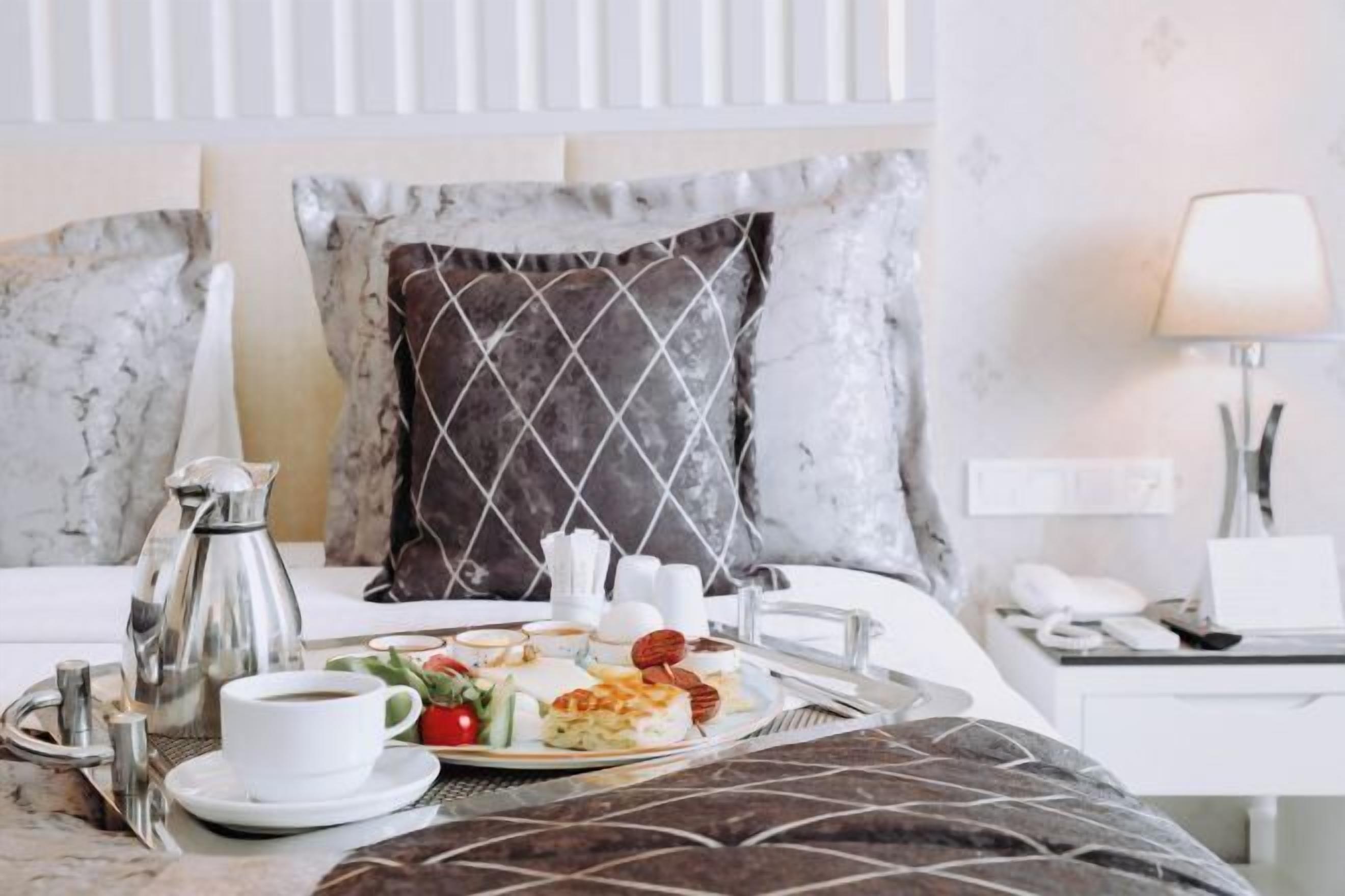 Literie hypoallergénique, matelas Select Comfort, minibar