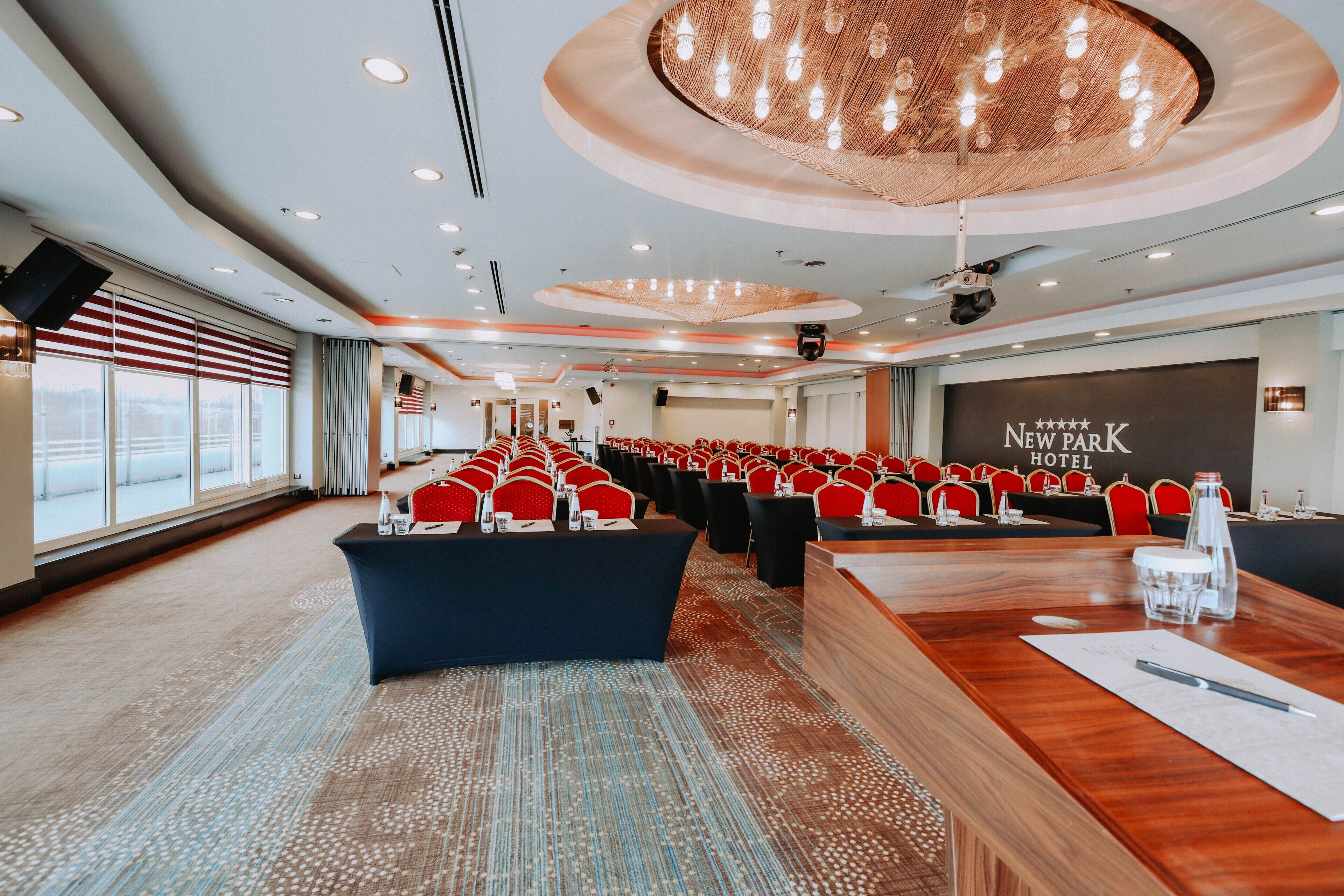 Photo - New Park Hotel