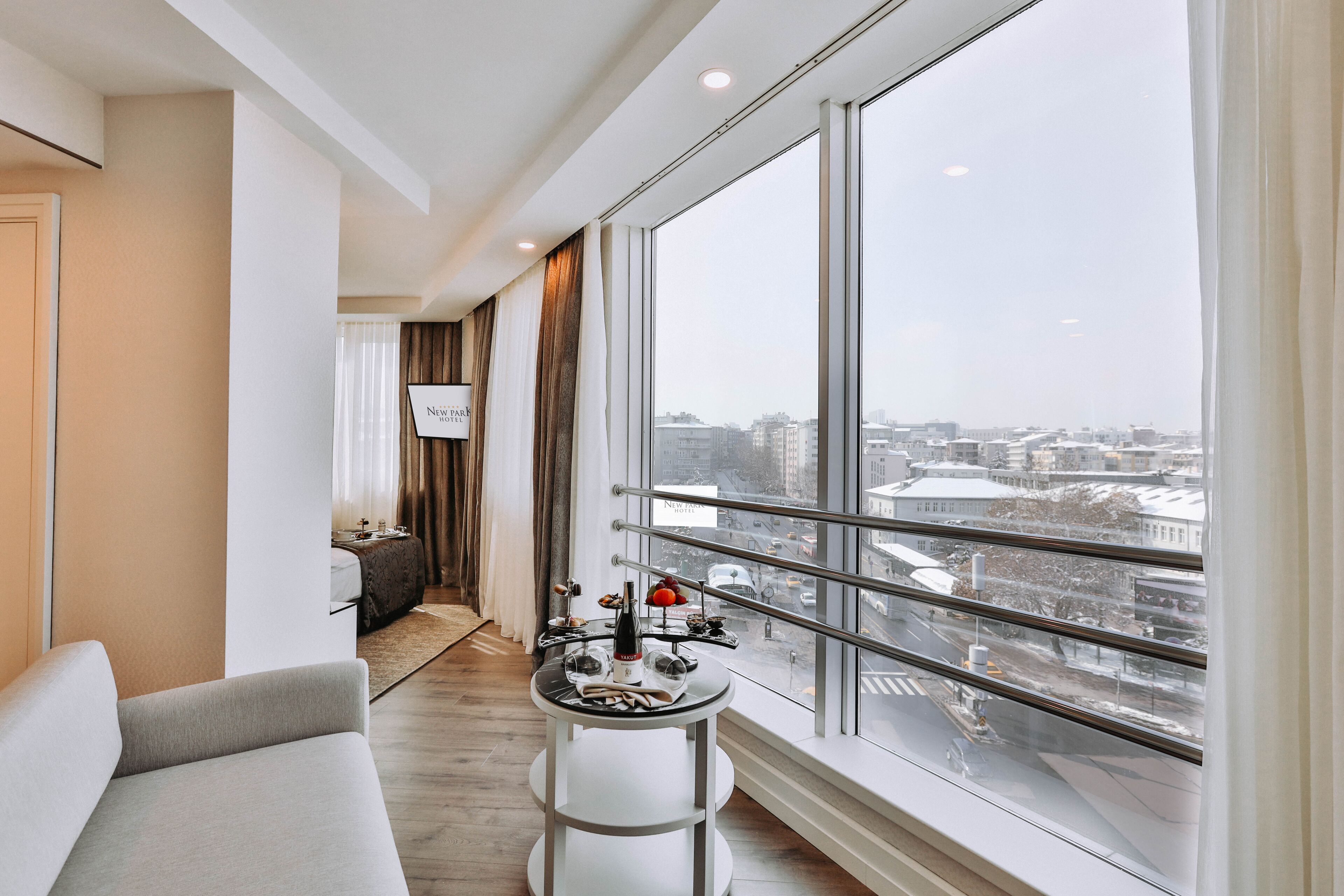 Photo - New Park Hotel