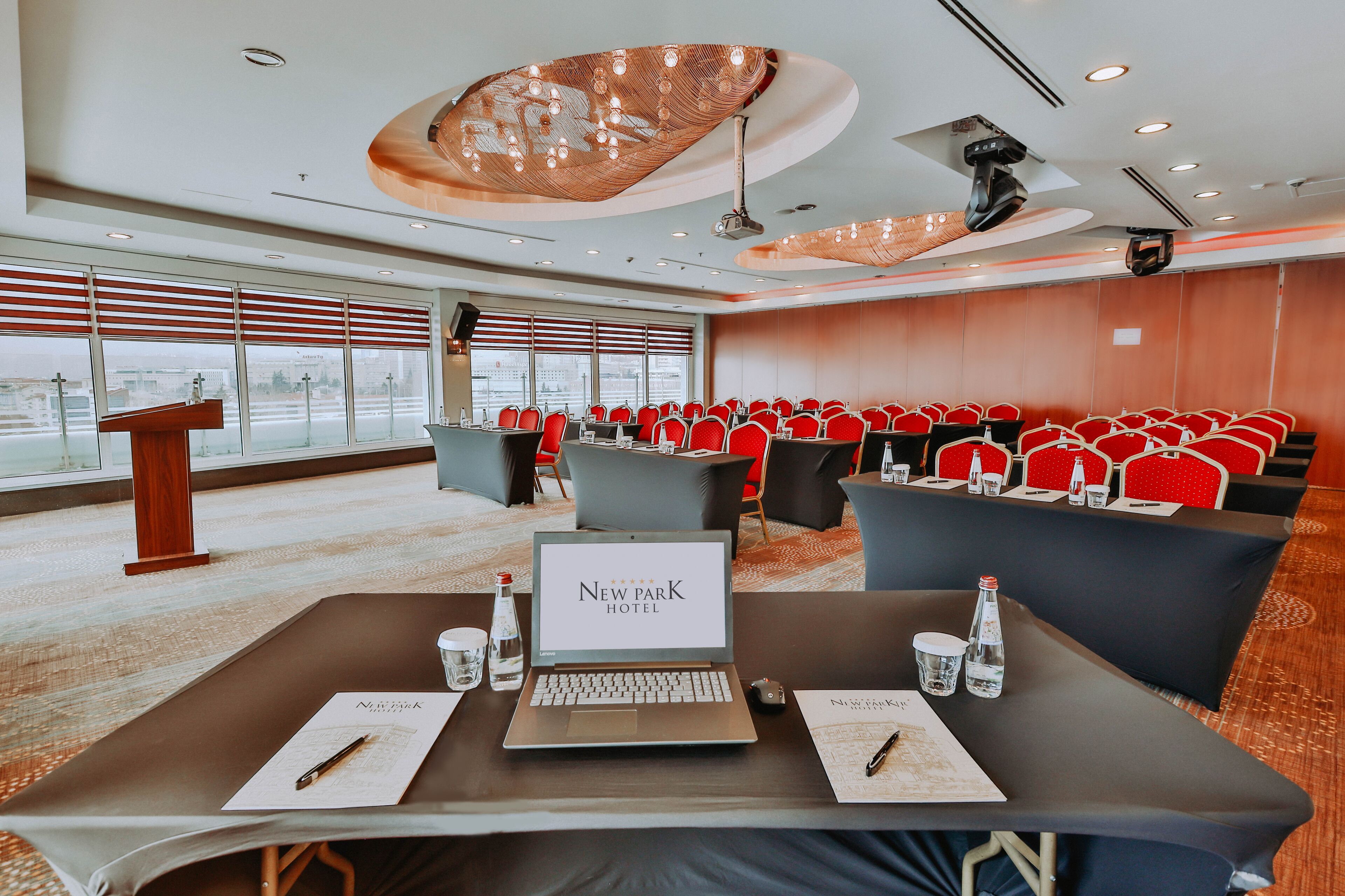 Photo - New Park Hotel