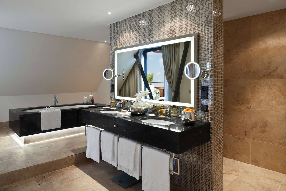 1 bedroom, premium bedding, down duvets, pillow-top beds