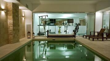 Hot tub, massages