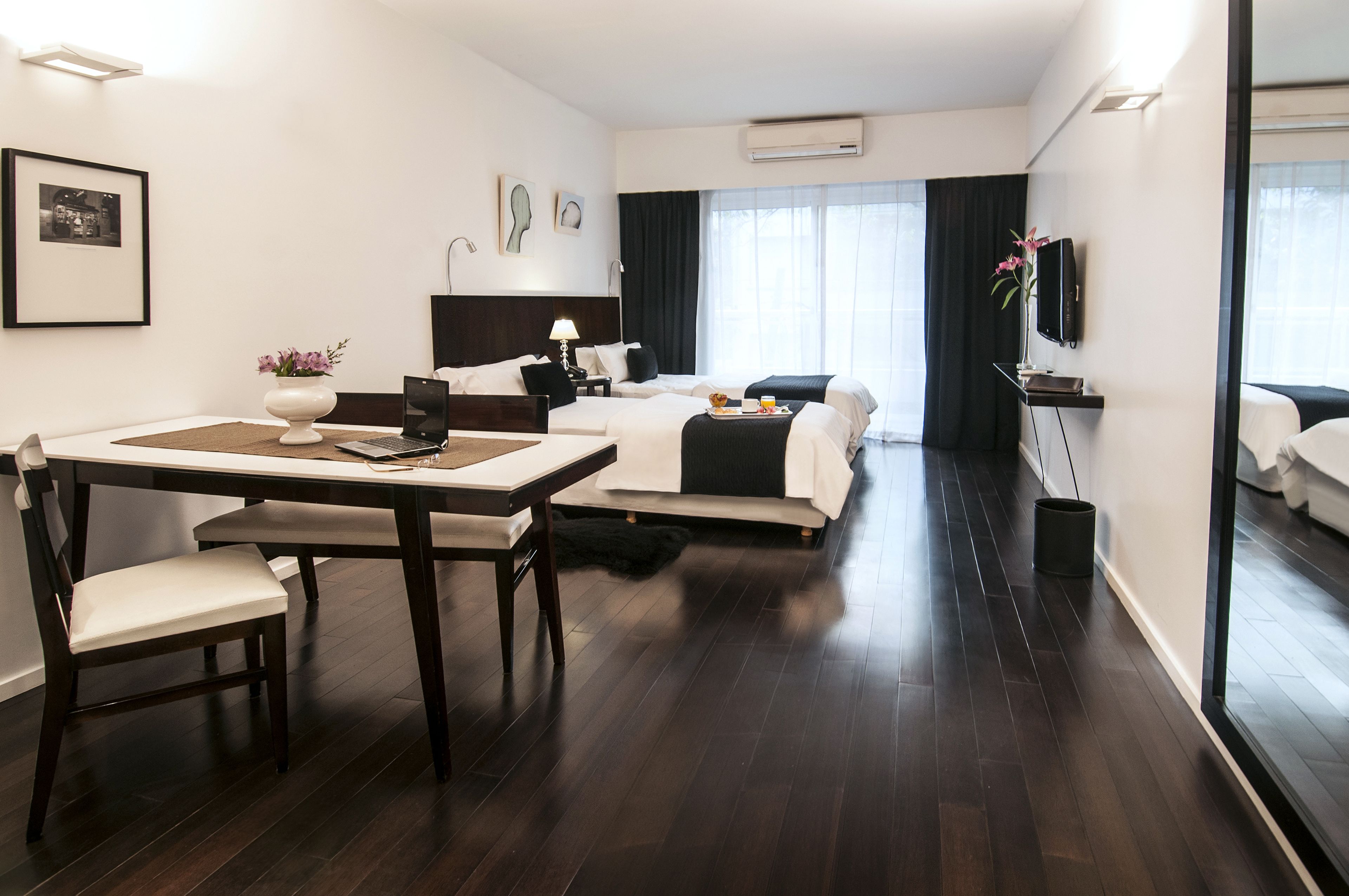 deluxe suite | premium bedding, down duvets, pillow-top beds, minibar