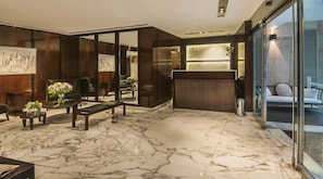 Check-in/check-out kiosk