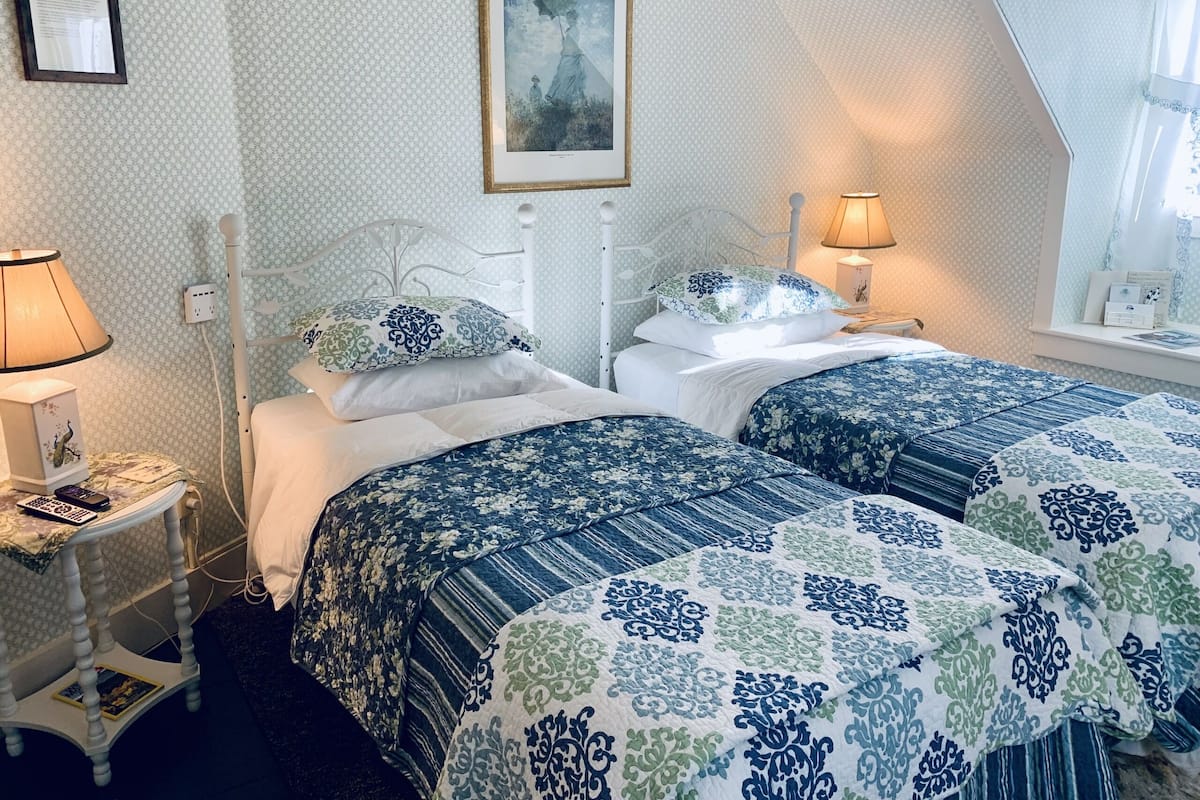 Twin Room, Private Bathroom (Room 5 -External Bathroom) | 1 bedroom