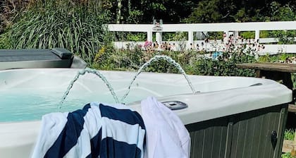 The Buttonwood Inn on Mt. Surprise