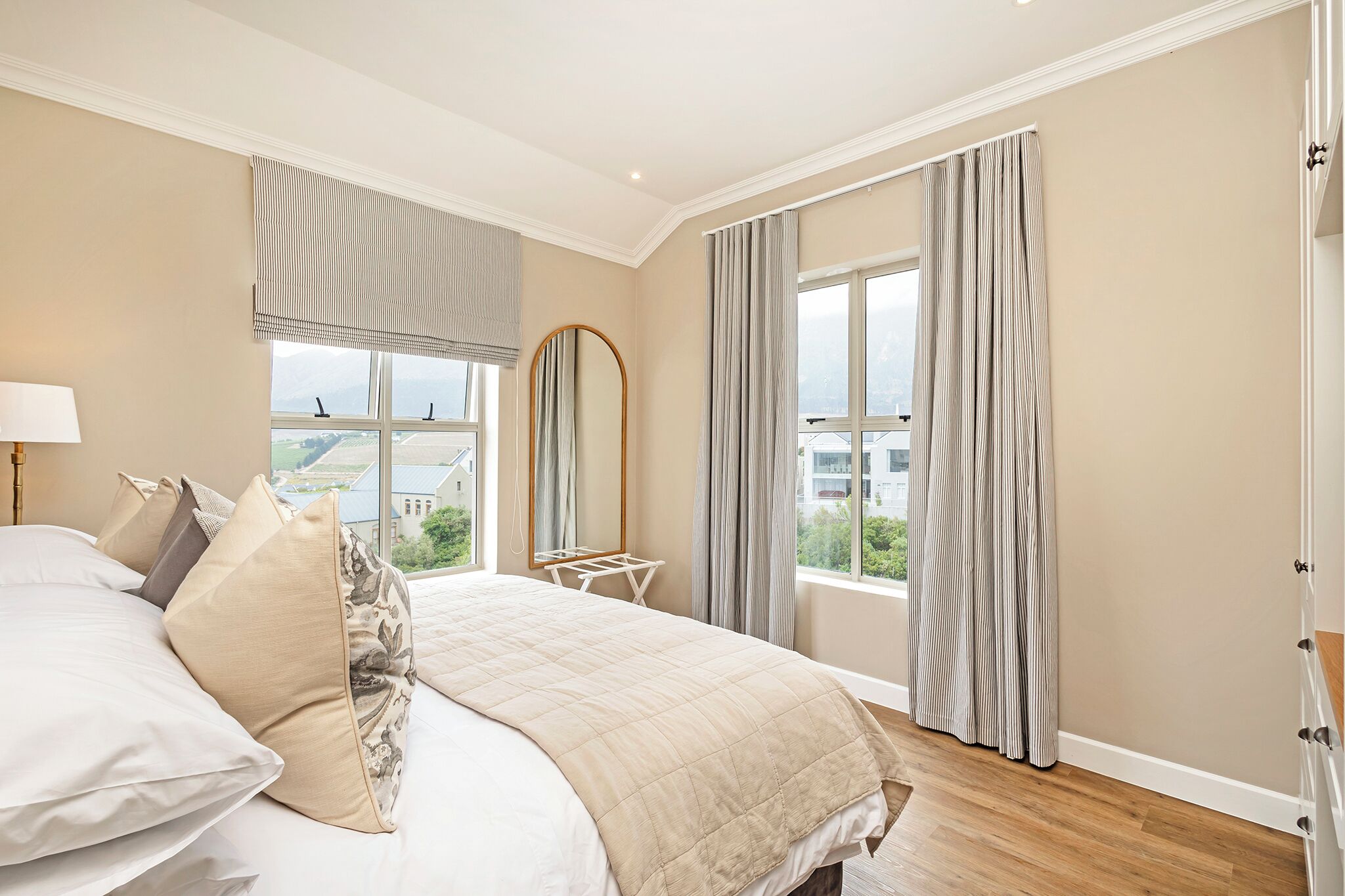 Villa Confort, vue montagne | 1 chambre, coffres-forts dans les chambres, décoration personnalisée