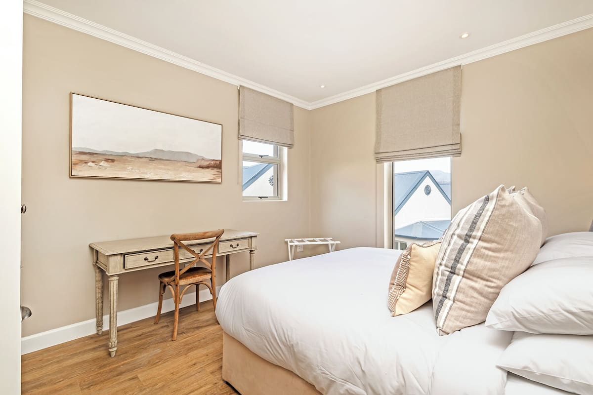 Comfort Villa, Mountain View | 1 bedroom, in-room safe, individually decorated, individually furnished