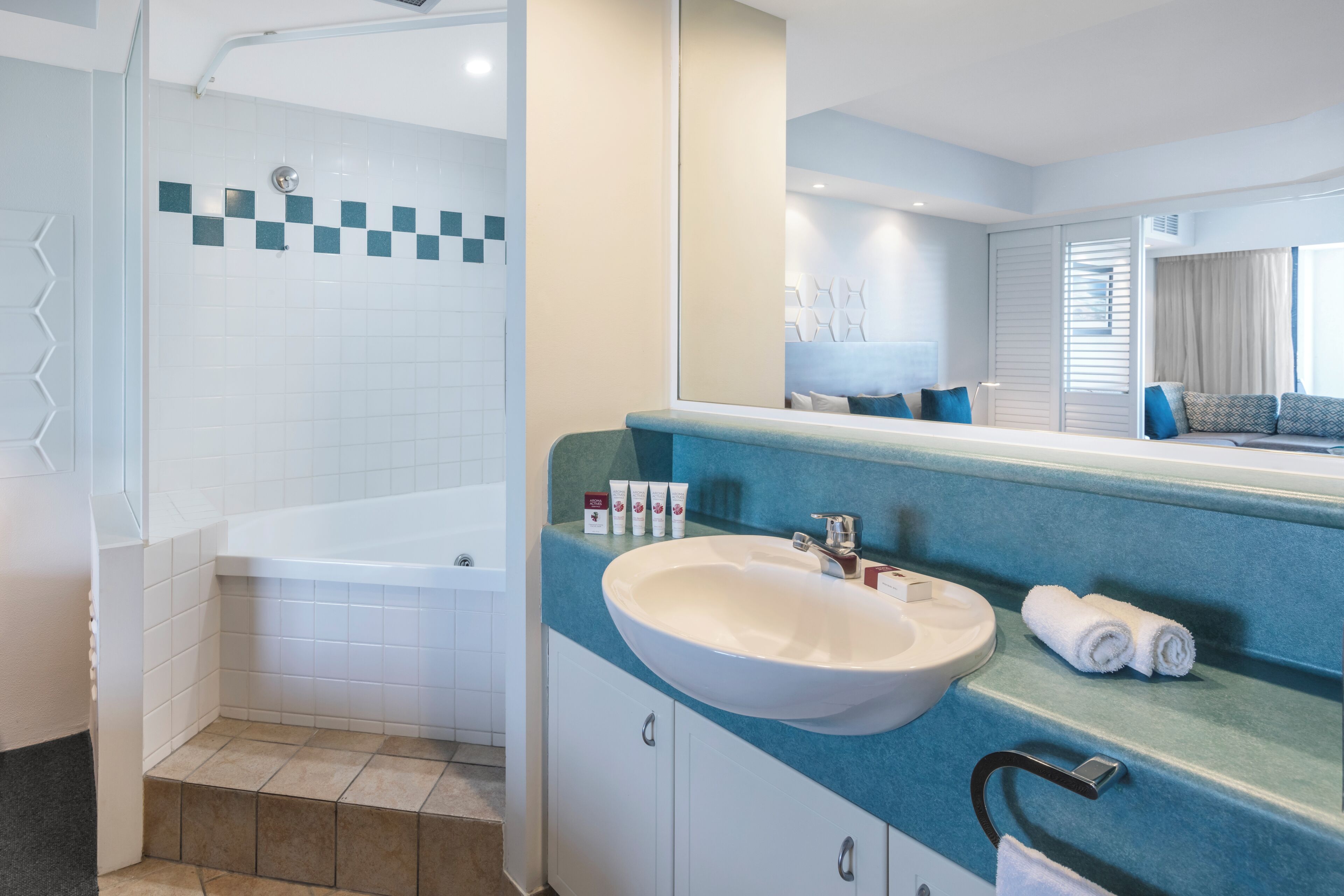 separate bathtub and shower, free toiletries, hair dryer, towels