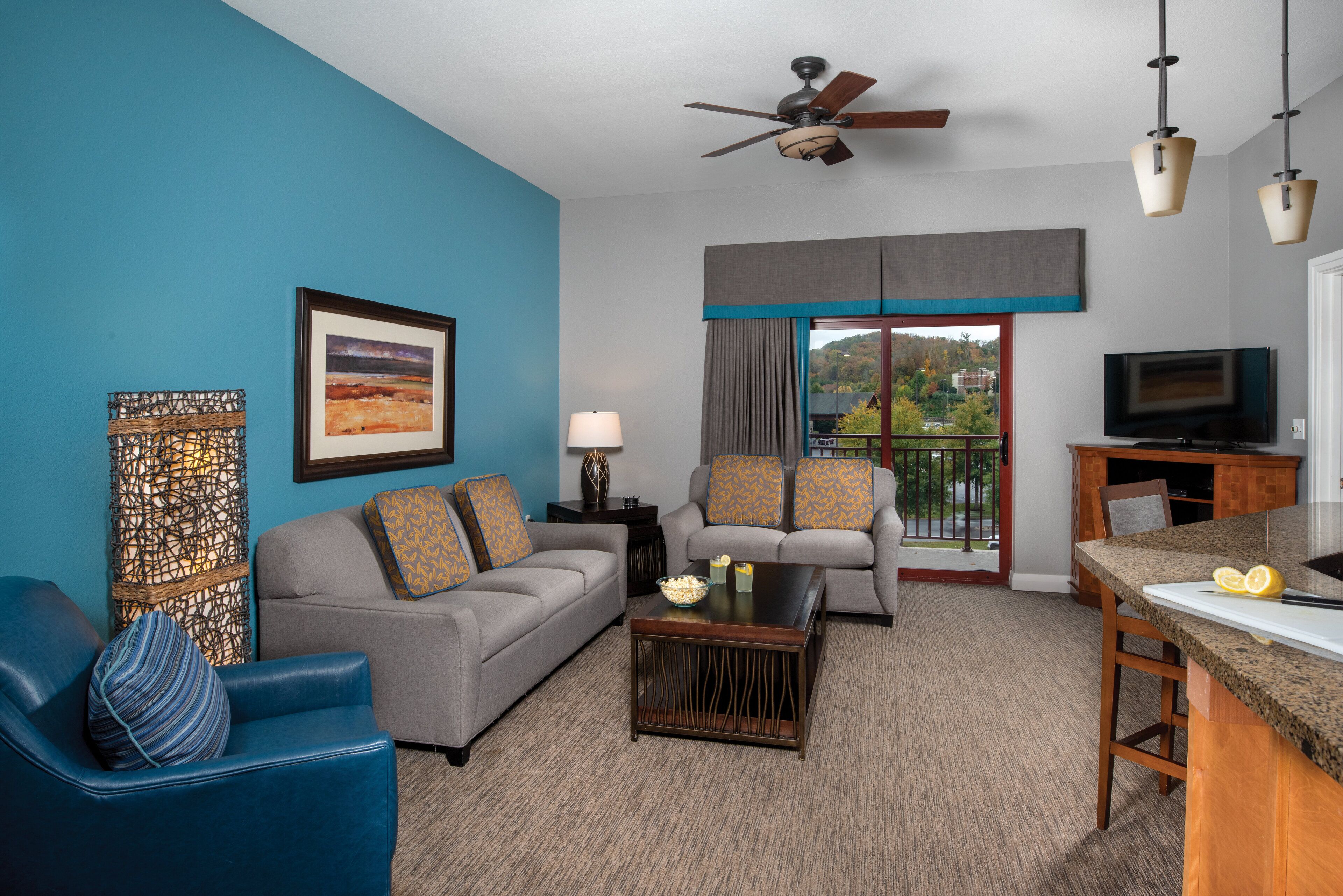 standard room, 1 bedroom | living room | tv, pay films