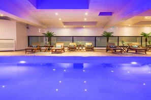 Indoor pool - Zenia Hotel & Spa (Proville)