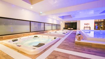 Sauna, hot tub, steam room