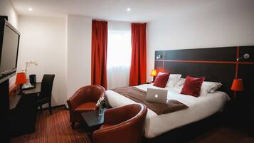 Camera | Biancheria da letto di alta qualità, una cassaforte in camera