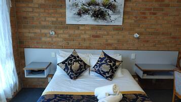 Luksusstudio, poreamme | Ylelliset vuodevaatteet, työpöytä, silitysrauta/-lauta, ilmainen Wi-Fi