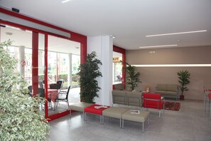 Lobby sitting area - Regina (Lignano Sabbiadoro)