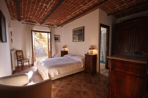 Individuelt innredet, strykejern/-brett og wi-fi (inkludert)