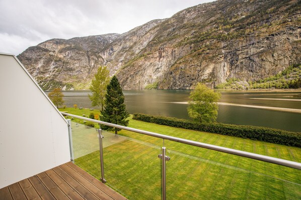 Chambre Double Deluxe | Vue depuis le balcon