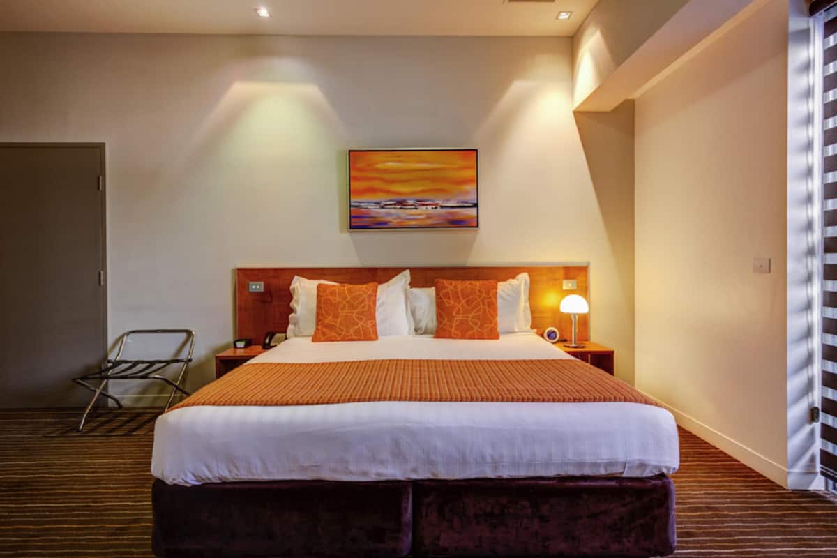 Premium bedding, minibar, in-room safe, desk