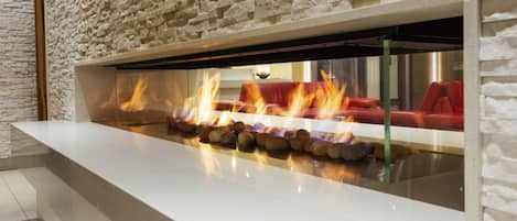 تقديم الإفطار والعشاء