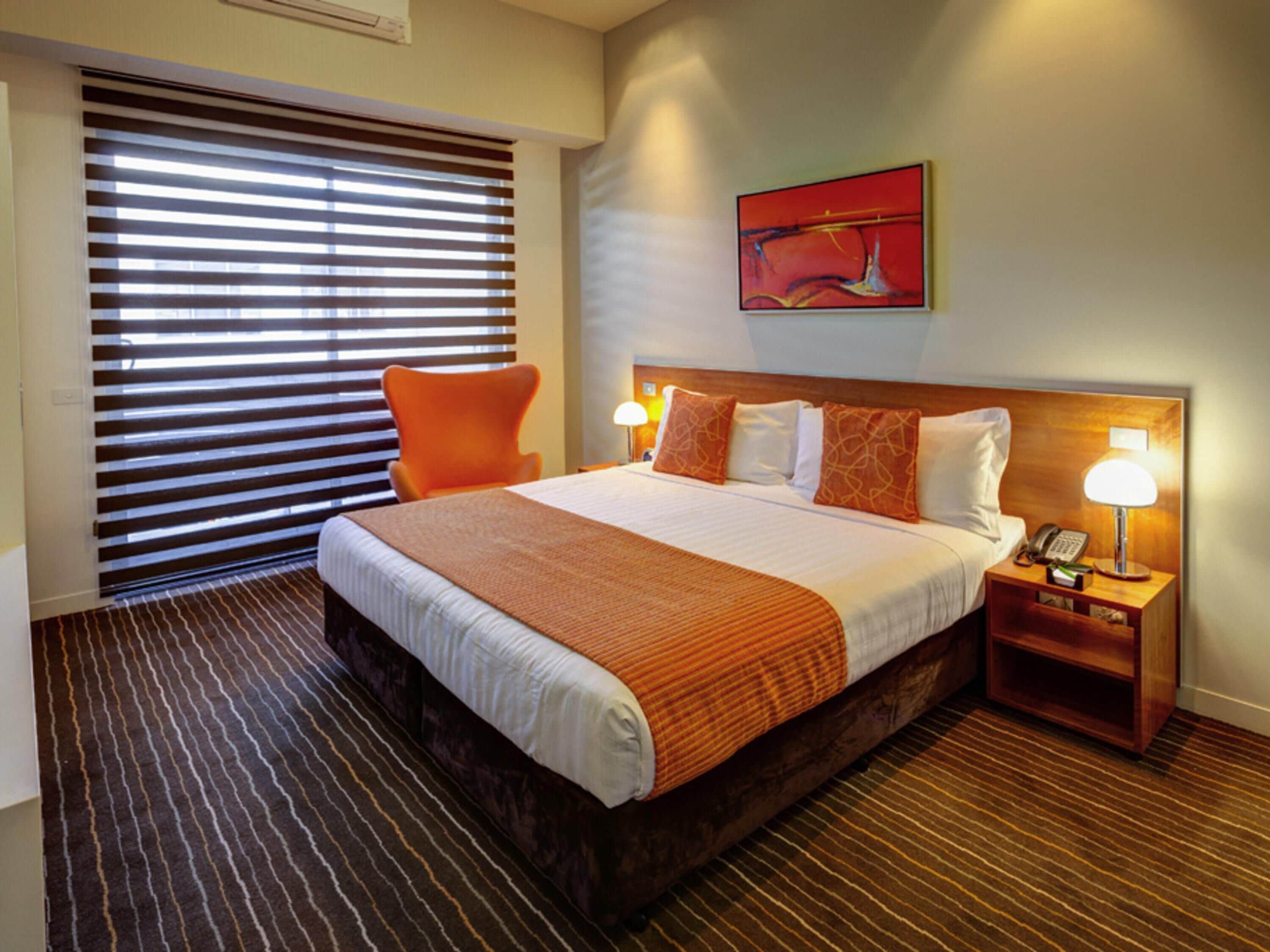 Room, 1 King Bed (Hotel) | Premium bedding, minibar, in-room safe, desk