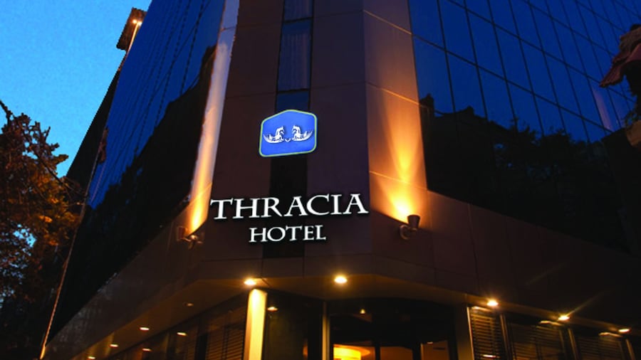 Rosslyn Thracia Hotel