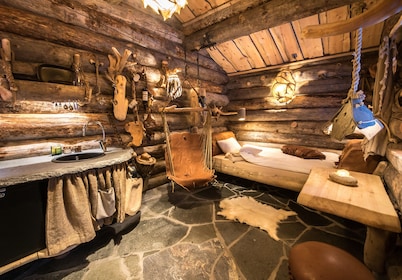 Engholm Husky Design Lodge