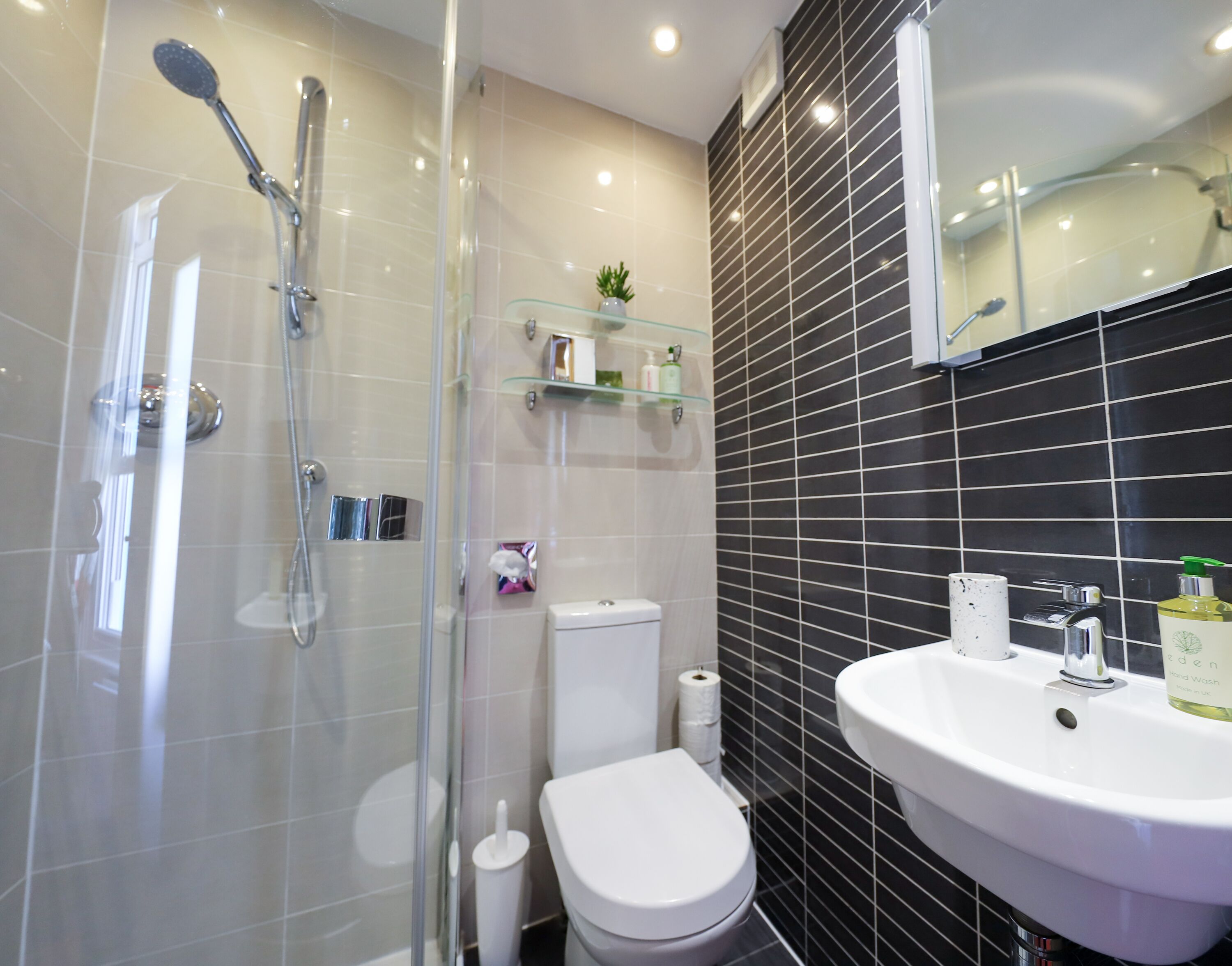 Chambre Double Standard, salle de bains attenante | Salle de bain